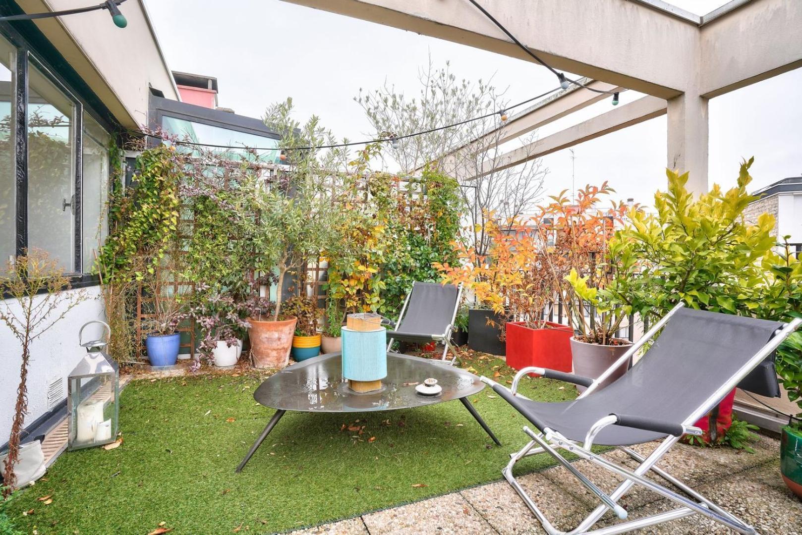 Guestready - Apt Confortable Avec Terrasse Au 18E Paris Dış mekan fotoğraf